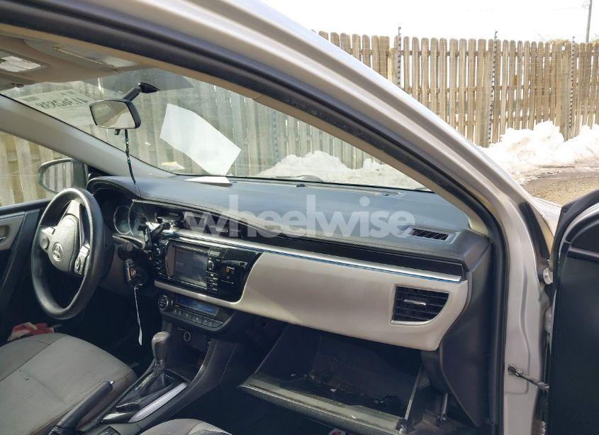 Photo 5 of 2016 Toyota Corolla LE (VIN 2T1BURHE7GC539393)