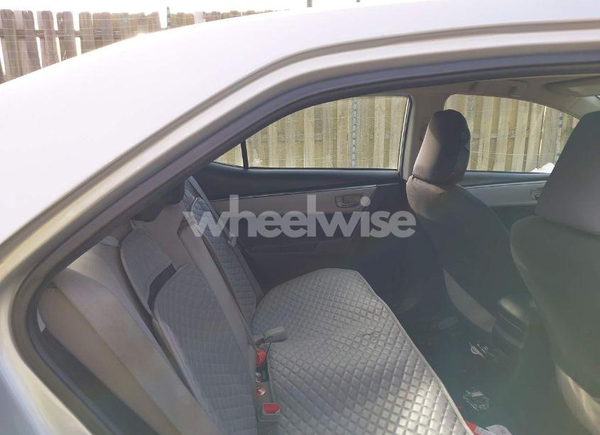 Photo 8 of 2016 Toyota Corolla LE (VIN 2T1BURHE7GC539393)