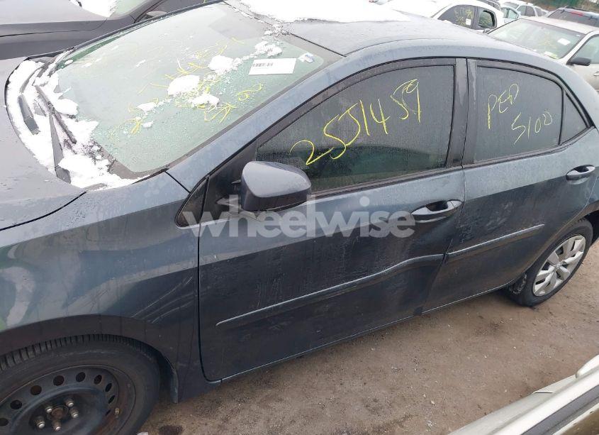 Photo 13 of 2016 Toyota Corolla LE (VIN 2T1BURHE7GC542567)