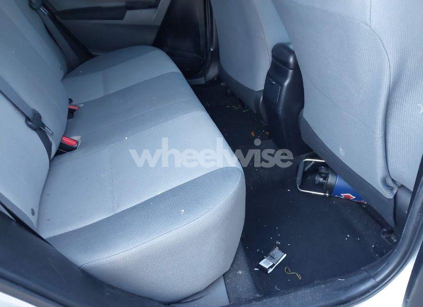 Photo 8 of 2016 Toyota Corolla L (VIN 2T1BURHE7GC557005)