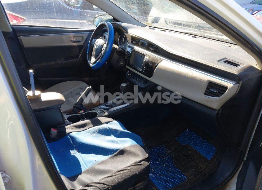 Photo 5 of 2016 Toyota Corolla LE (VIN 2T1BURHE7GC582826)