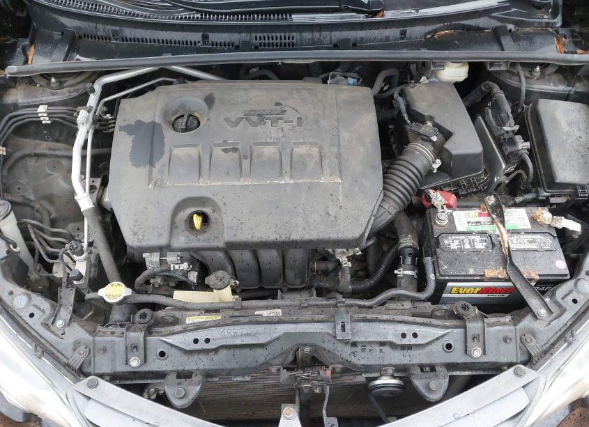 Photo 10 of 2016 Toyota Corolla LE (VIN 2T1BURHE7GC589324)