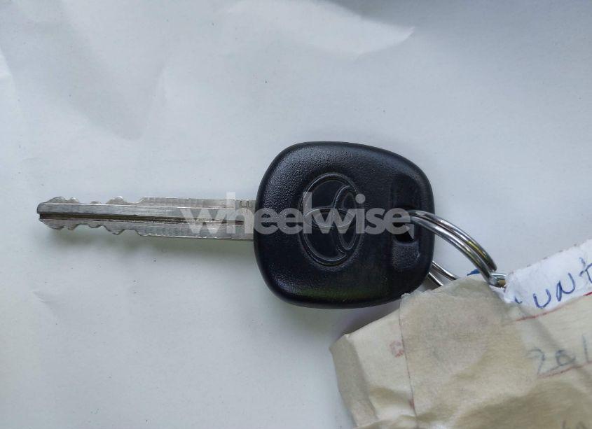 Photo 11 of 2016 Toyota Corolla L (VIN 2T1BURHE7GC592451)