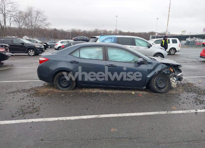 Photo 13 of 2016 Toyota Corolla LE (VIN 2T1BURHE7GC604761)