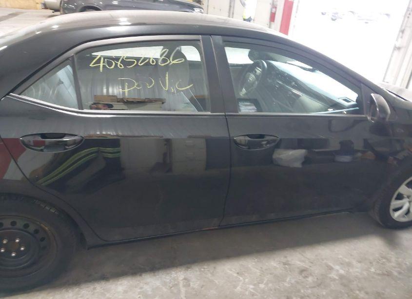 Photo 13 of 2016 Toyota Corolla LE (VIN 2T1BURHE7GC606316)