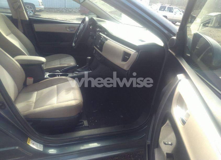 Photo 5 of 2016 Toyota Corolla LE (VIN 2T1BURHE7GC607918)