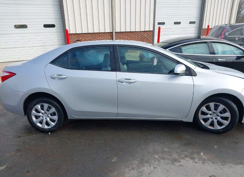 Photo 13 of 2016 Toyota Corolla LE (VIN 2T1BURHE7GC616859)