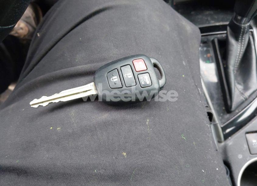 Photo 11 of 2016 Toyota Corolla S PLUS (VIN 2T1BURHE7GC617106)