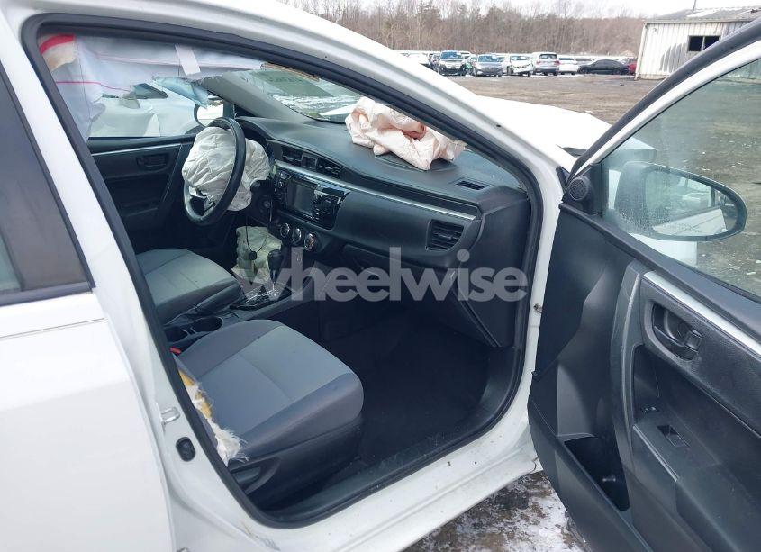 Photo 5 of 2016 Toyota Corolla L (VIN 2T1BURHE7GC674597)