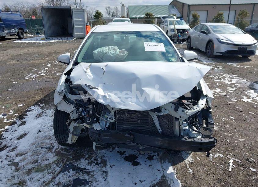 Photo 6 of 2016 Toyota Corolla L (VIN 2T1BURHE7GC674597)