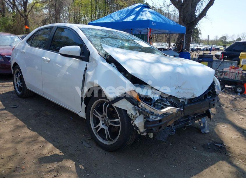 2016 Toyota Corolla LE (VIN 2T1BURHE7GC679492) main photo
