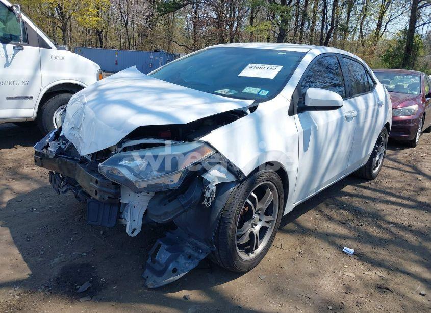 Photo 2 of 2016 Toyota Corolla LE (VIN 2T1BURHE7GC679492)