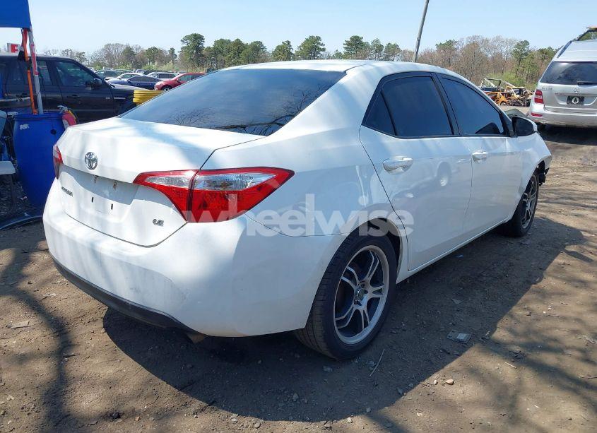Photo 4 of 2016 Toyota Corolla LE (VIN 2T1BURHE7GC679492)