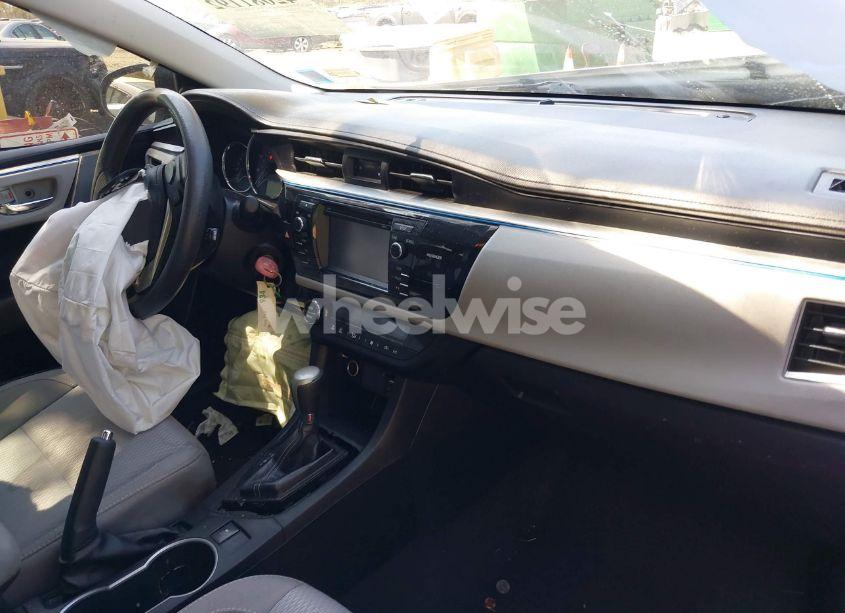 Photo 5 of 2016 Toyota Corolla LE (VIN 2T1BURHE7GC679492)