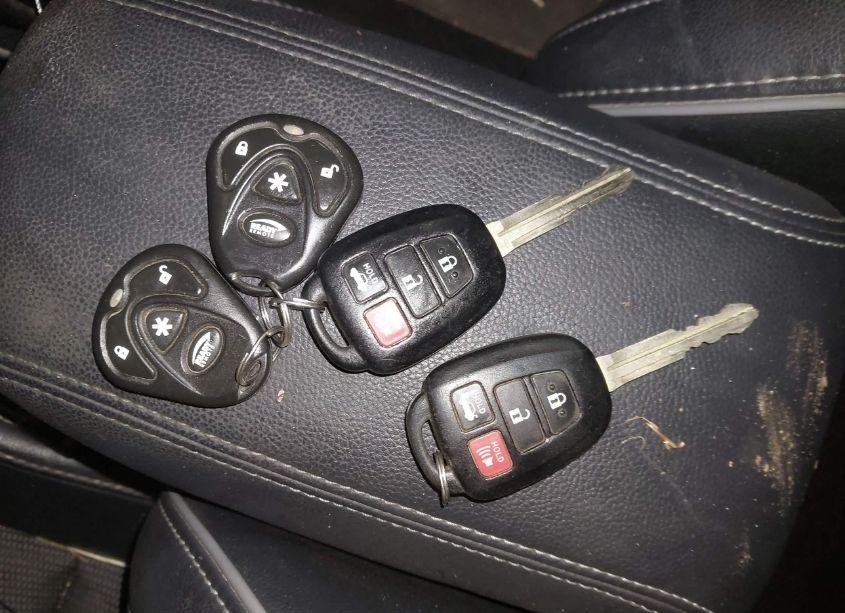 Photo 11 of 2016 Toyota Corolla S PLUS (VIN 2T1BURHE7GC680626)