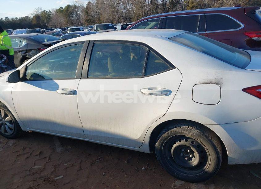 Photo 14 of 2016 Toyota Corolla LE (VIN 2T1BURHE7GC686068)