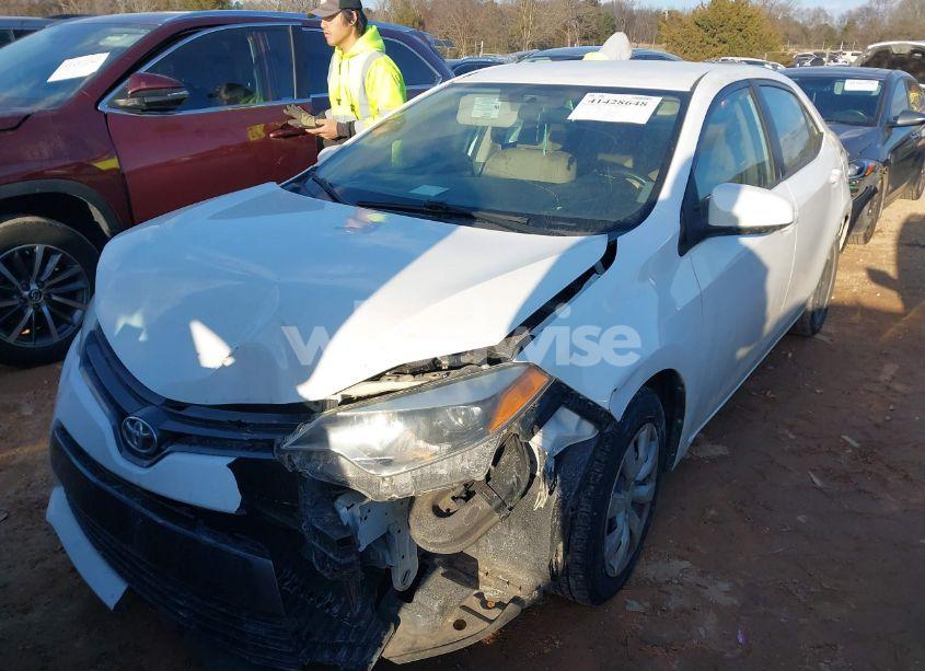 Photo 2 of 2016 Toyota Corolla LE (VIN 2T1BURHE7GC686068)