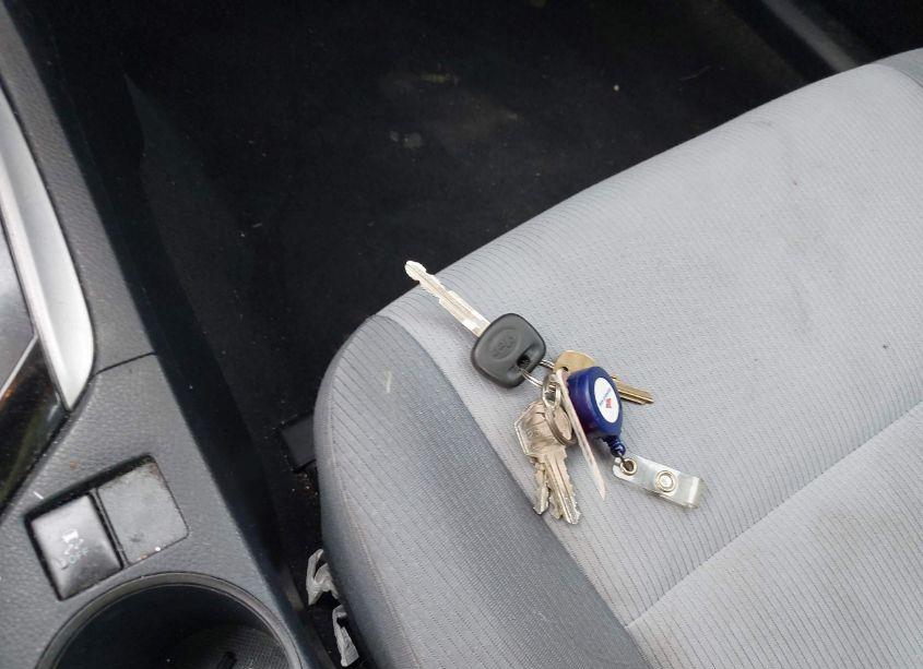 Photo 11 of 2016 Toyota Corolla L (VIN 2T1BURHE7GC720221)