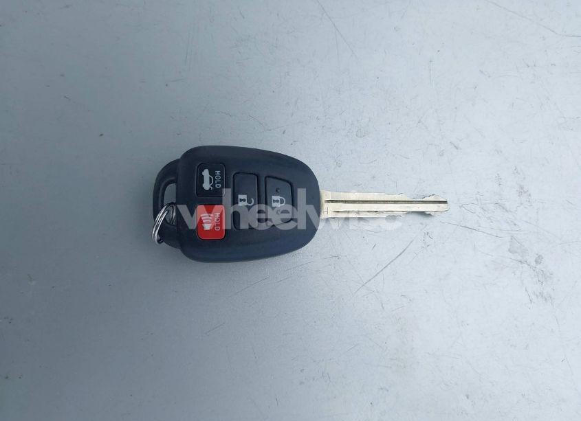 Photo 11 of 2016 Toyota Corolla LE (VIN 2T1BURHE7GC733759)