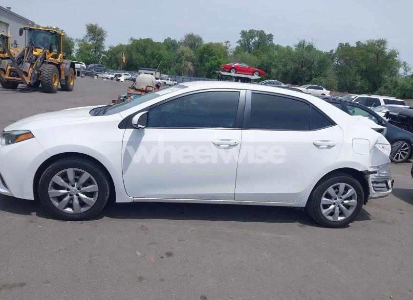 Photo 15 of 2016 Toyota Corolla LE (VIN 2T1BURHE7GC733759)