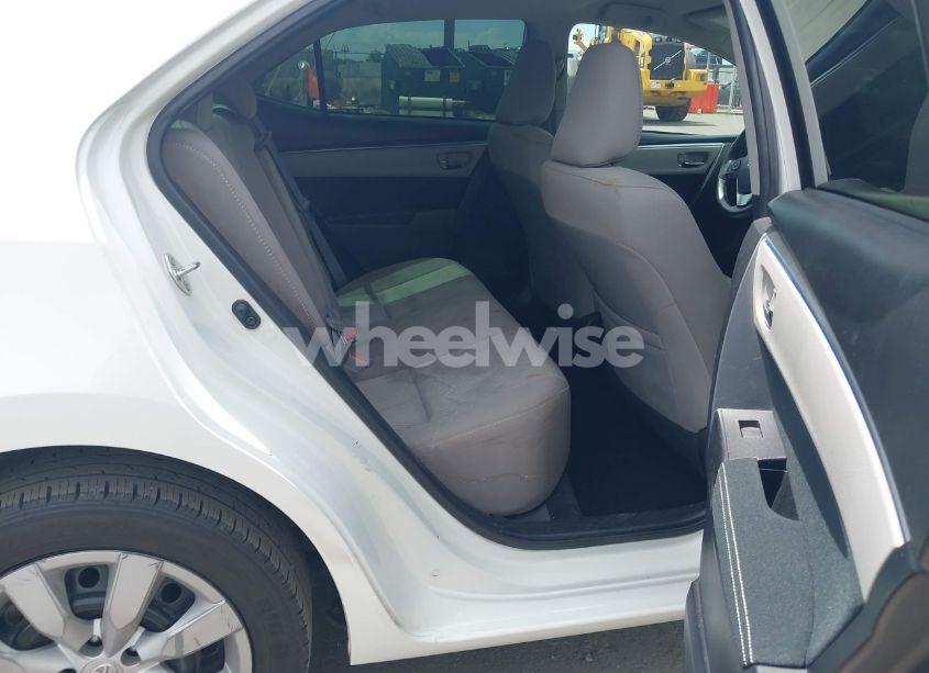 Photo 8 of 2016 Toyota Corolla LE (VIN 2T1BURHE7GC733759)