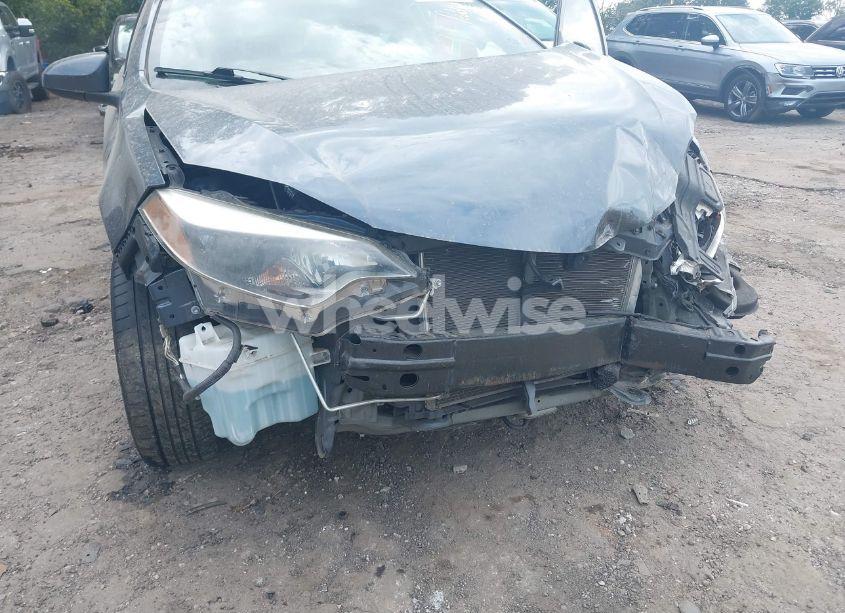 Photo 6 of 2016 Toyota Corolla LE (VIN 2T1BURHE7GC736421)