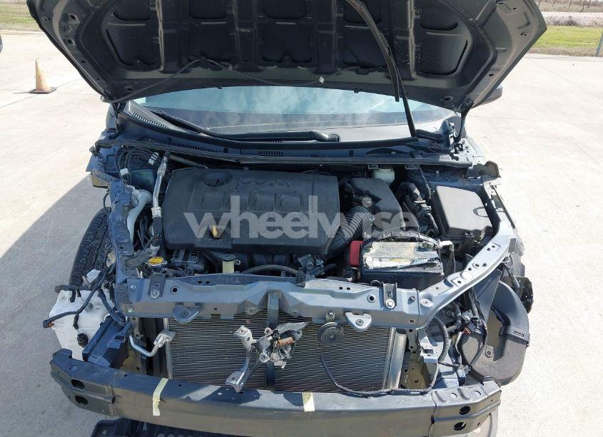 Photo 10 of 2016 Toyota Corolla LE (VIN 2T1BURHE7GC737214)