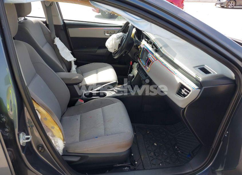 Photo 5 of 2016 Toyota Corolla LE (VIN 2T1BURHE7GC737214)