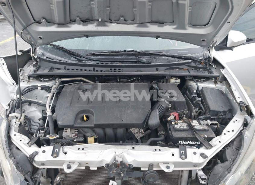 Photo 10 of 2017 Toyota Corolla LE (VIN 2T1BURHE7HC751907)