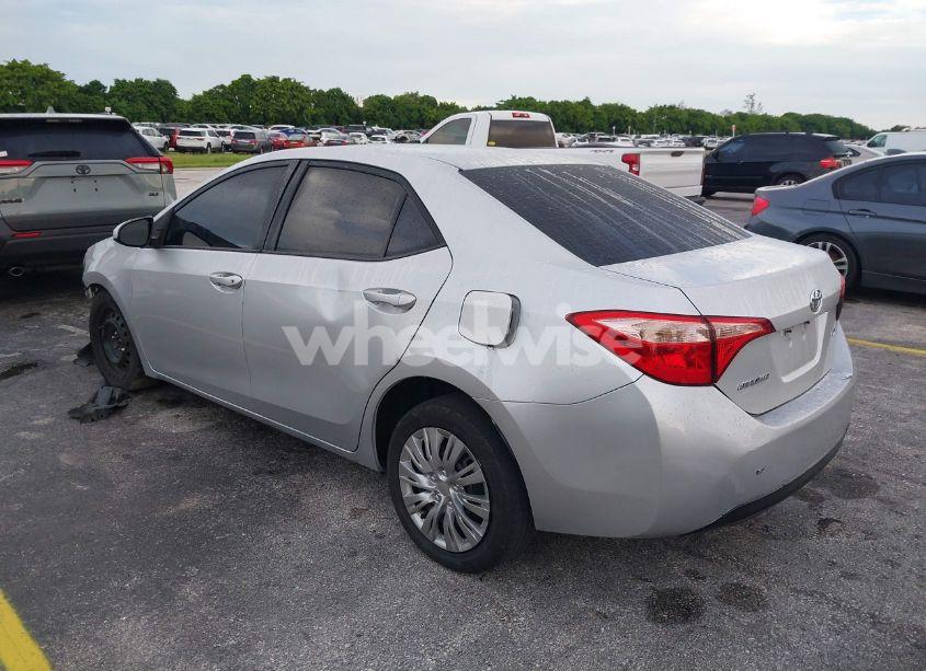Photo 3 of 2017 Toyota Corolla LE (VIN 2T1BURHE7HC751907)
