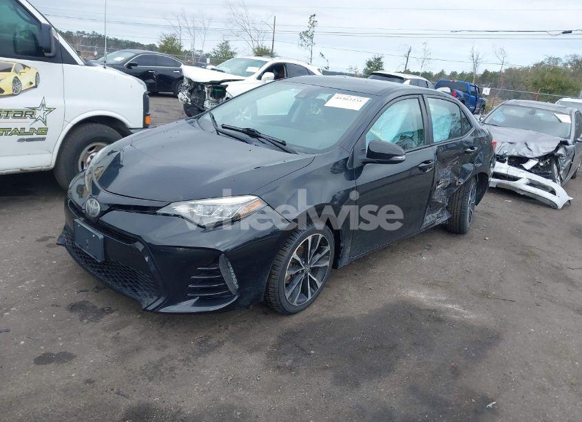 Photo 2 of 2017 Toyota Corolla SE (VIN 2T1BURHE7HC753429)