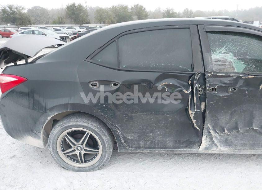 Photo 19 of 2017 Toyota Corolla LE (VIN 2T1BURHE7HC764480)