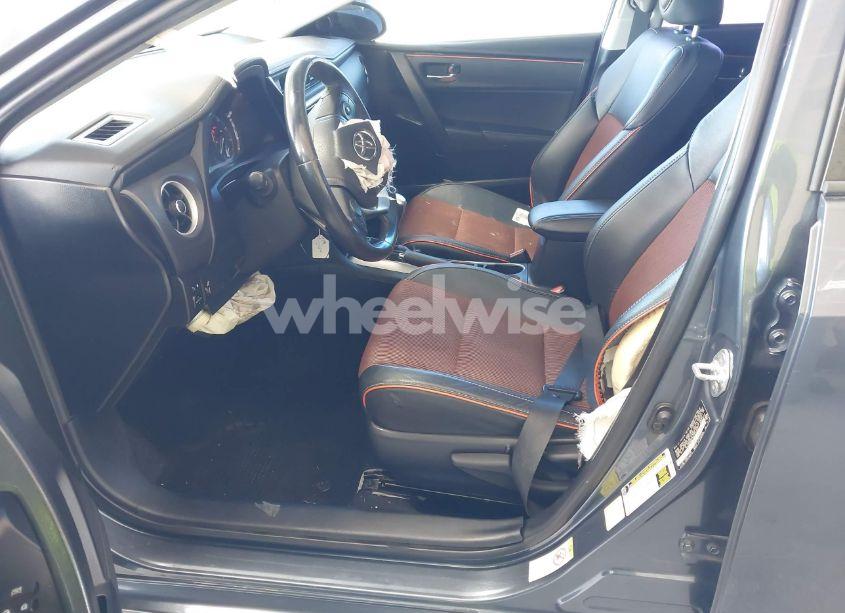 Photo 15 of 2017 Toyota Corolla SE (VIN 2T1BURHE7HC772482)