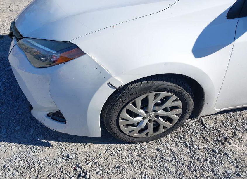 Photo 19 of 2017 Toyota Corolla LE (VIN 2T1BURHE7HC787855)