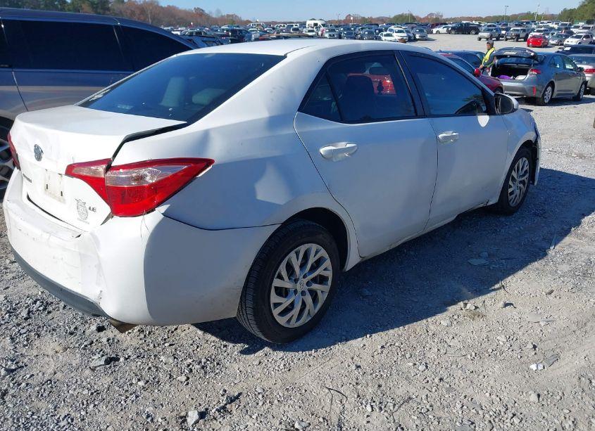 Photo 4 of 2017 Toyota Corolla LE (VIN 2T1BURHE7HC787855)