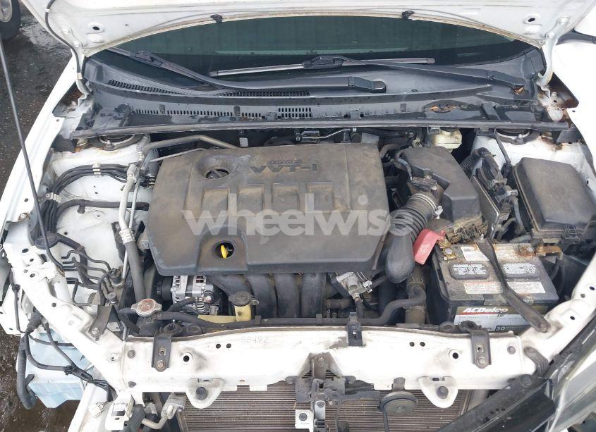 Photo 10 of 2017 Toyota Corolla LE (VIN 2T1BURHE7HC807845)