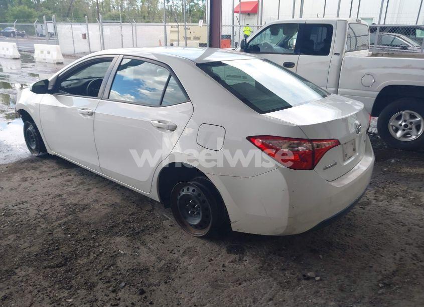 Photo 3 of 2017 Toyota Corolla LE (VIN 2T1BURHE7HC807845)