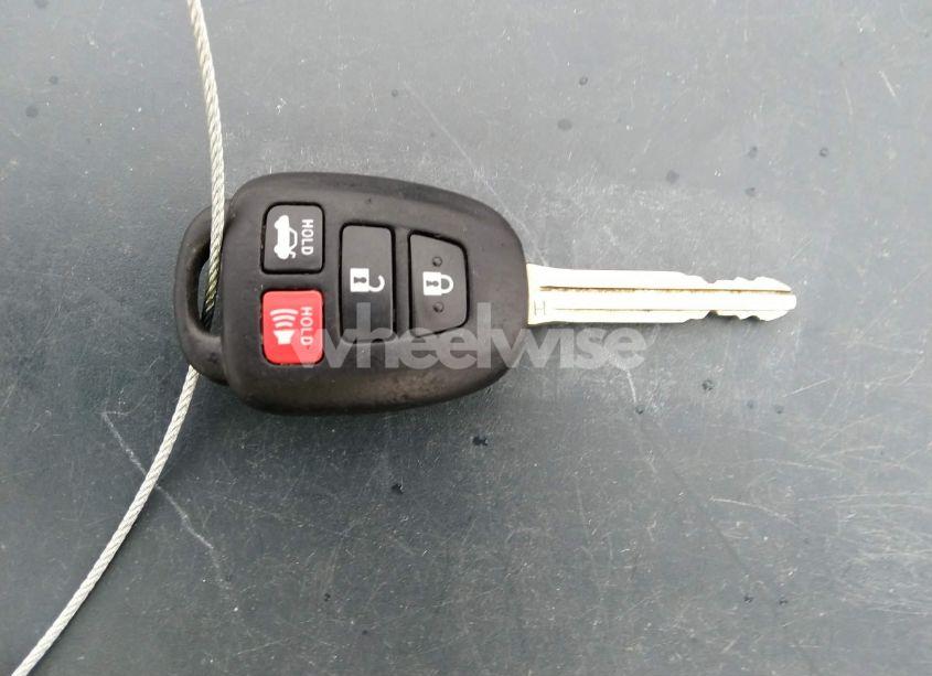 Photo 11 of 2017 Toyota Corolla SE (VIN 2T1BURHE7HC808302)