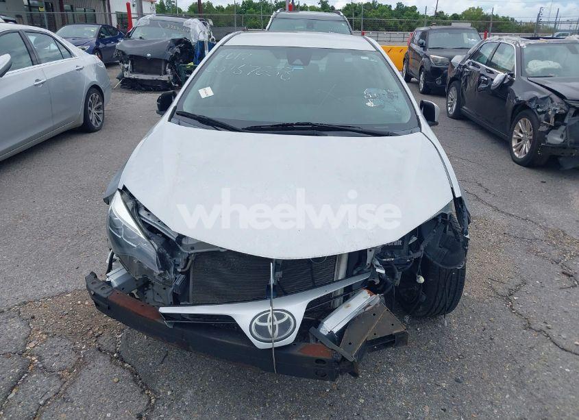 Photo 12 of 2017 Toyota Corolla SE (VIN 2T1BURHE7HC808302)