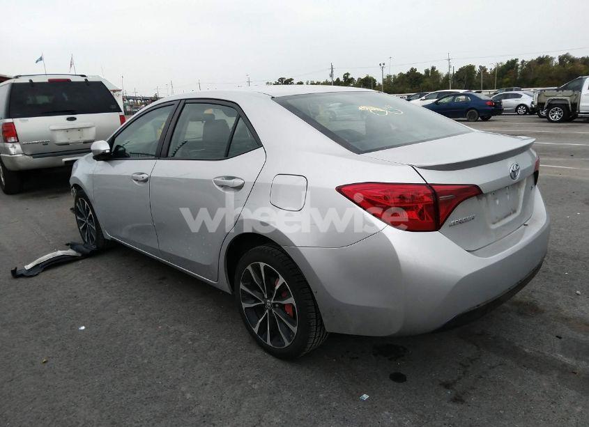 Photo 3 of 2017 Toyota Corolla SE (VIN 2T1BURHE7HC808302)