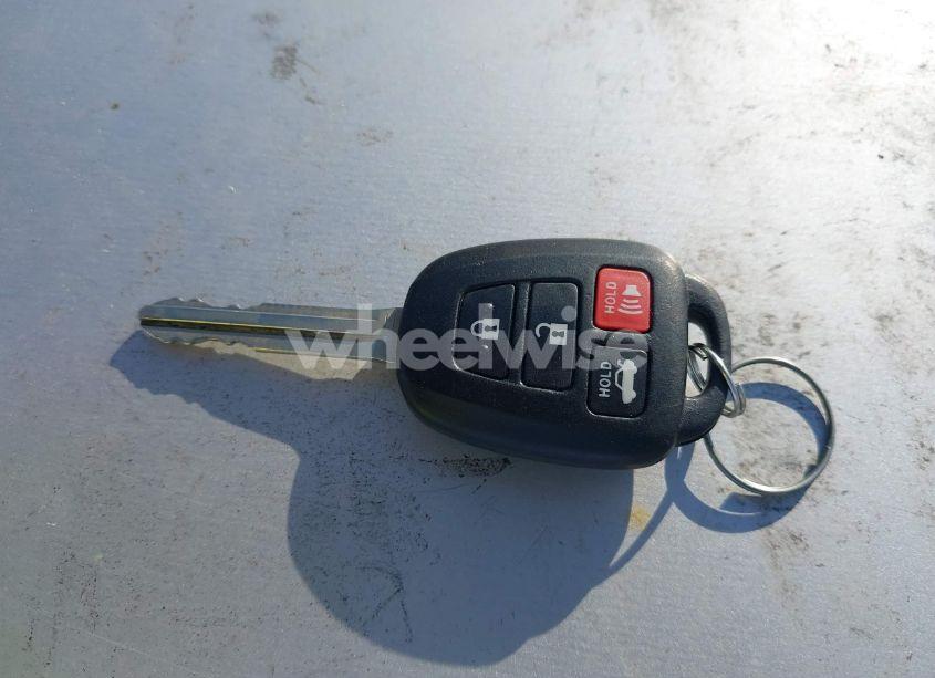 Photo 11 of 2017 Toyota Corolla LE (VIN 2T1BURHE7HC811023)