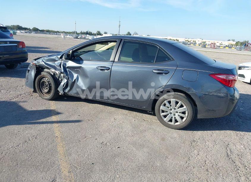 Photo 3 of 2017 Toyota Corolla LE (VIN 2T1BURHE7HC811023)