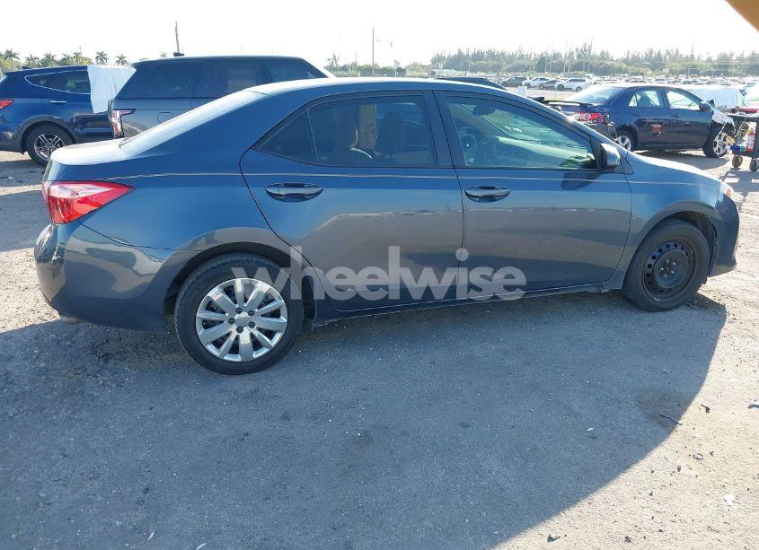 Photo 4 of 2017 Toyota Corolla LE (VIN 2T1BURHE7HC811023)