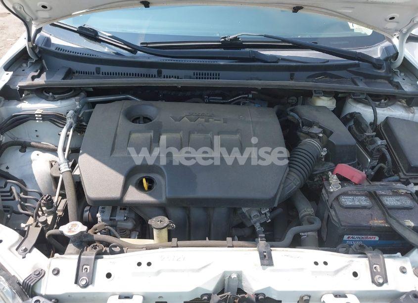 Photo 10 of 2017 Toyota Corolla SE (VIN 2T1BURHE7HC813080)