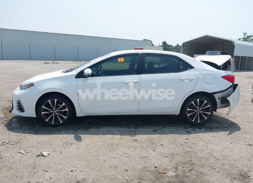 Photo 14 of 2017 Toyota Corolla SE (VIN 2T1BURHE7HC813080)