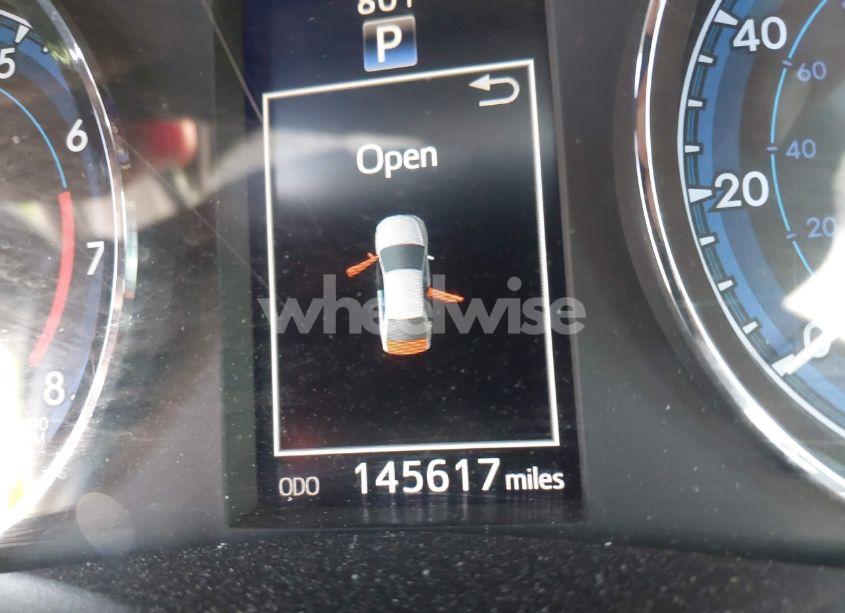 Photo 15 of 2017 Toyota Corolla SE (VIN 2T1BURHE7HC813080)