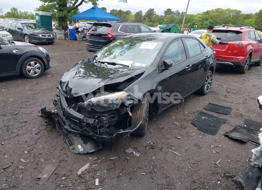 Photo 2 of 2017 Toyota Corolla SE (VIN 2T1BURHE7HC818988)