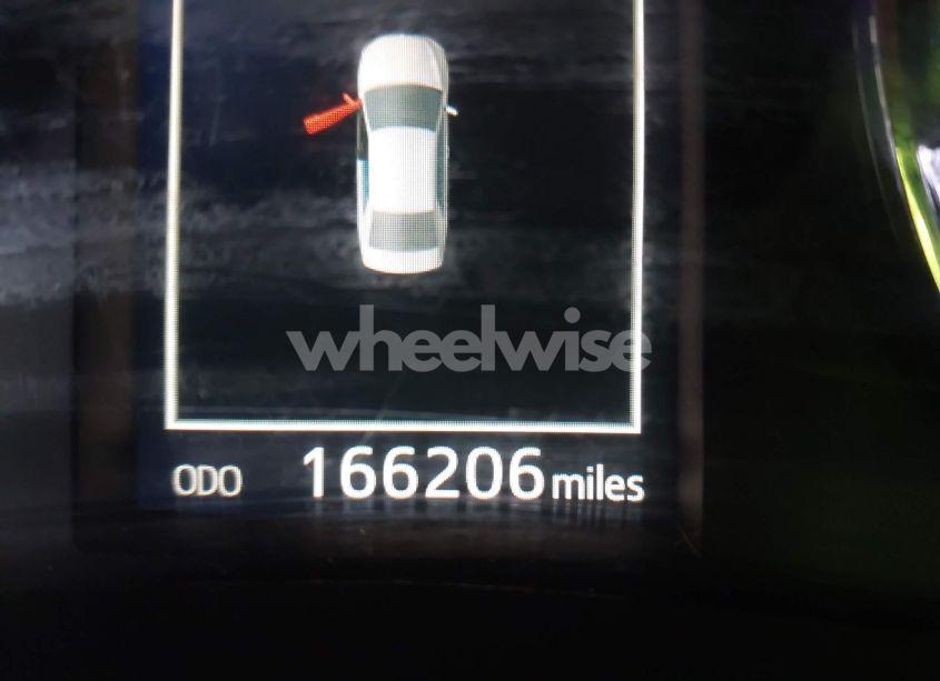 Photo 16 of 2017 Toyota Corolla SE (VIN 2T1BURHE7HC821082)