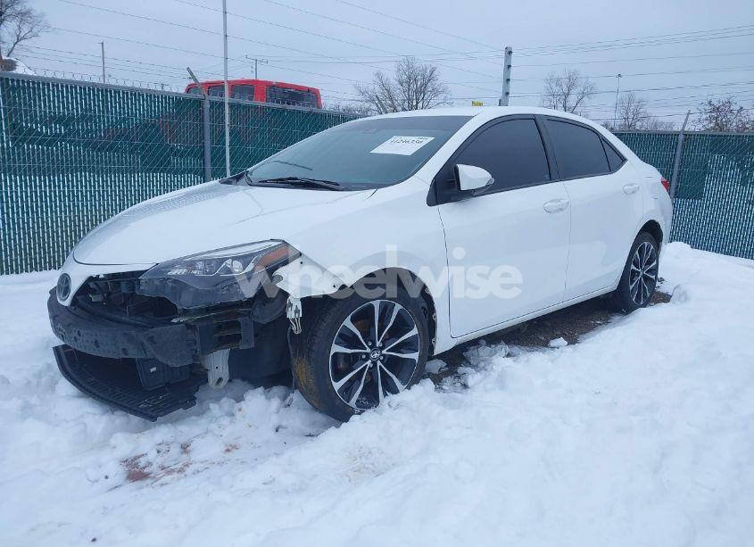 Photo 2 of 2017 Toyota Corolla SE (VIN 2T1BURHE7HC821082)