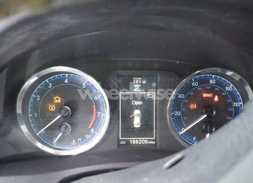 Photo 7 of 2017 Toyota Corolla SE (VIN 2T1BURHE7HC821082)